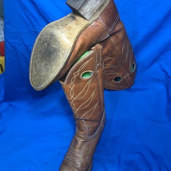 Men’s Cowboy Boots 7D pretty good shape only $24 - Picture 2 of 4